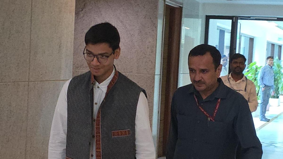 Sarthak Sidhant flags CBSE OSM tender irregularities before Parliamentary panel