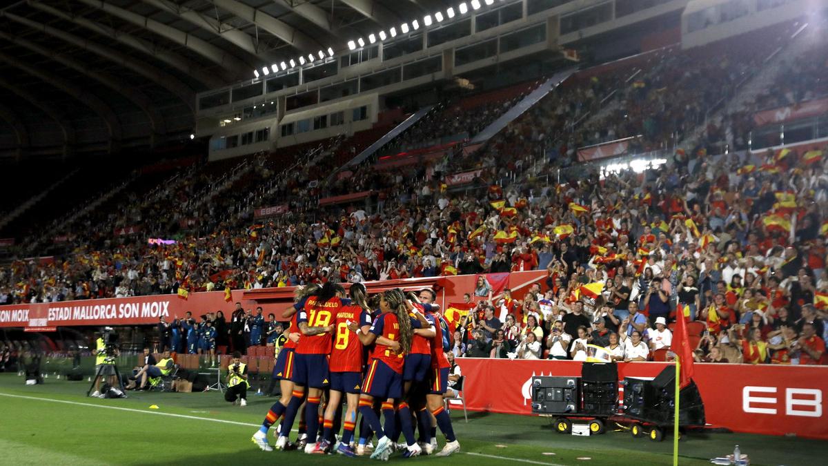 Spain thrash England 4-0, Germany qualify for Women's World Cup finals