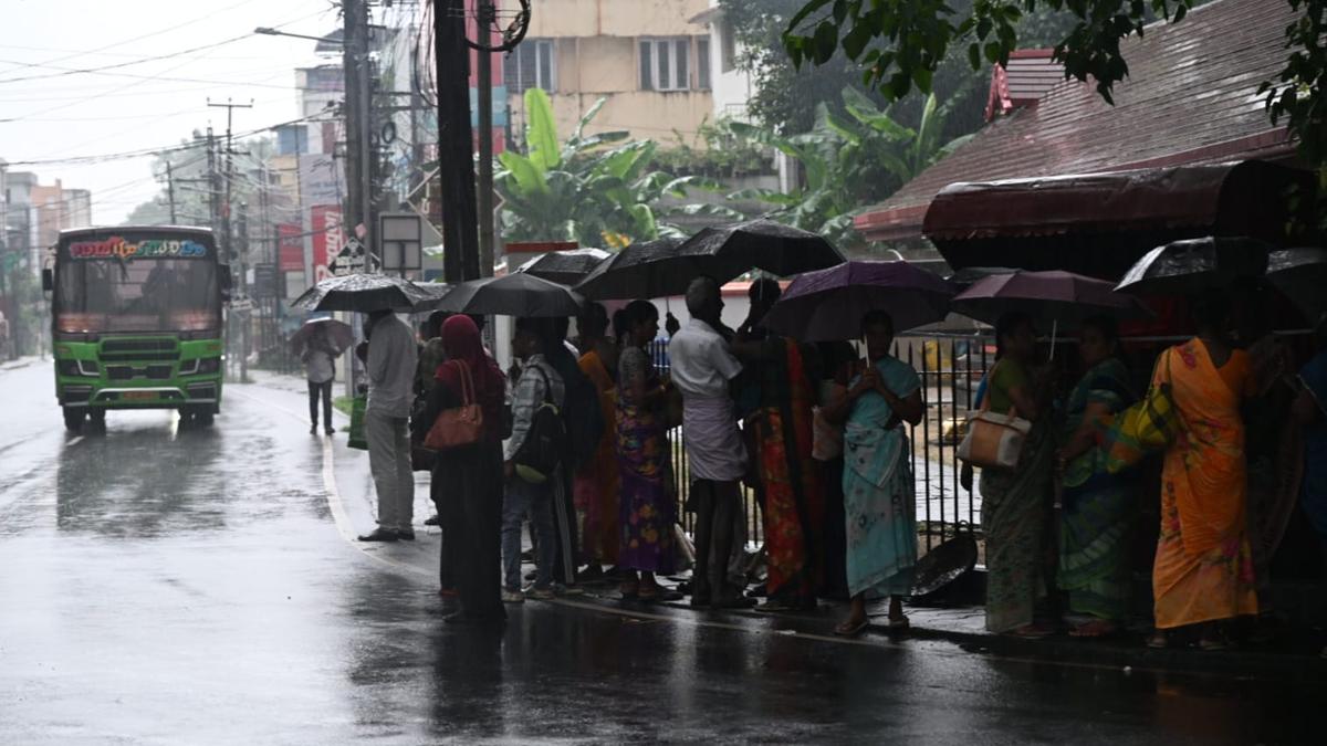 Monsoon 2026: How to track clouds through IMD’s INSAT satellite imagery?