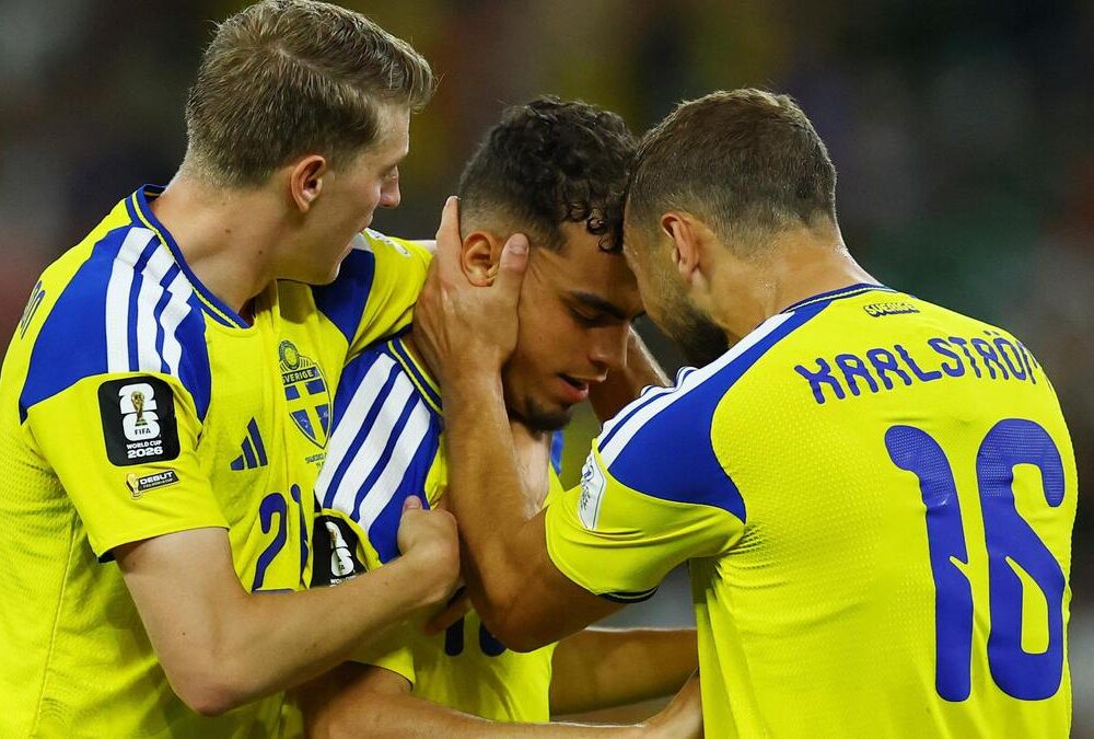FIFA World Cup: Sweden’s Yasin Ayari shows respect for father’s native country after goal vs. Tunisia
