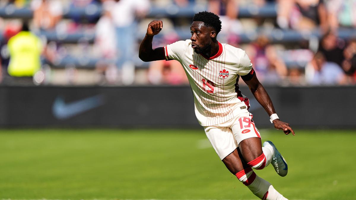 Alphonso Davies in Canada’s World Cup squad despite hamstring injury