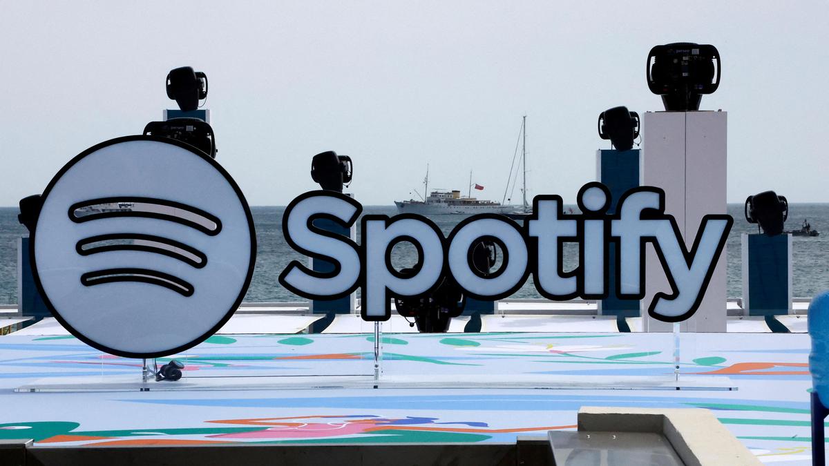 Spotify launches 'narrated articles' from publications like The Atlantic, Vogue